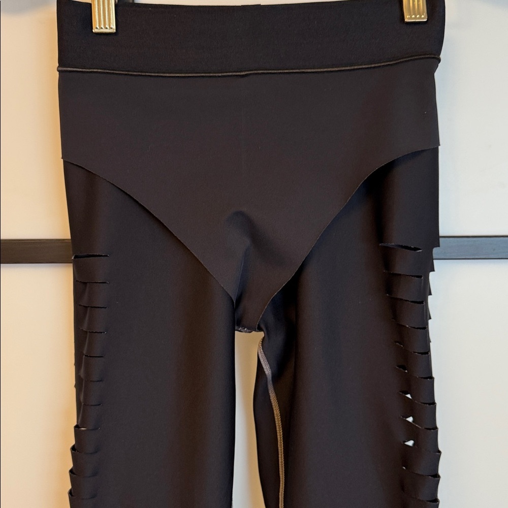 Ultracor Lux Knockout Floral Leggings Size S Laser Cut Side Detail Taupe/Grey - Picture 12 of 16